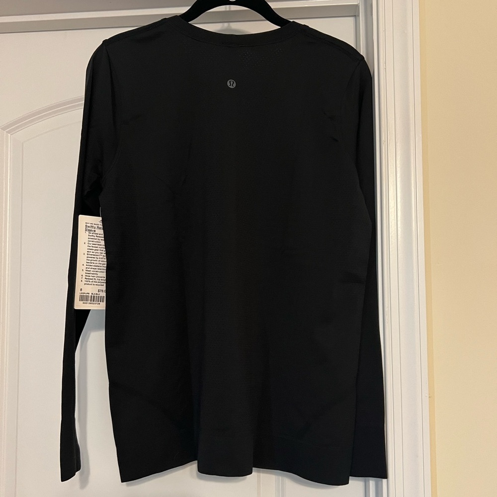 Lululemon swiftly relaxed long sleeve tee, womens size 8